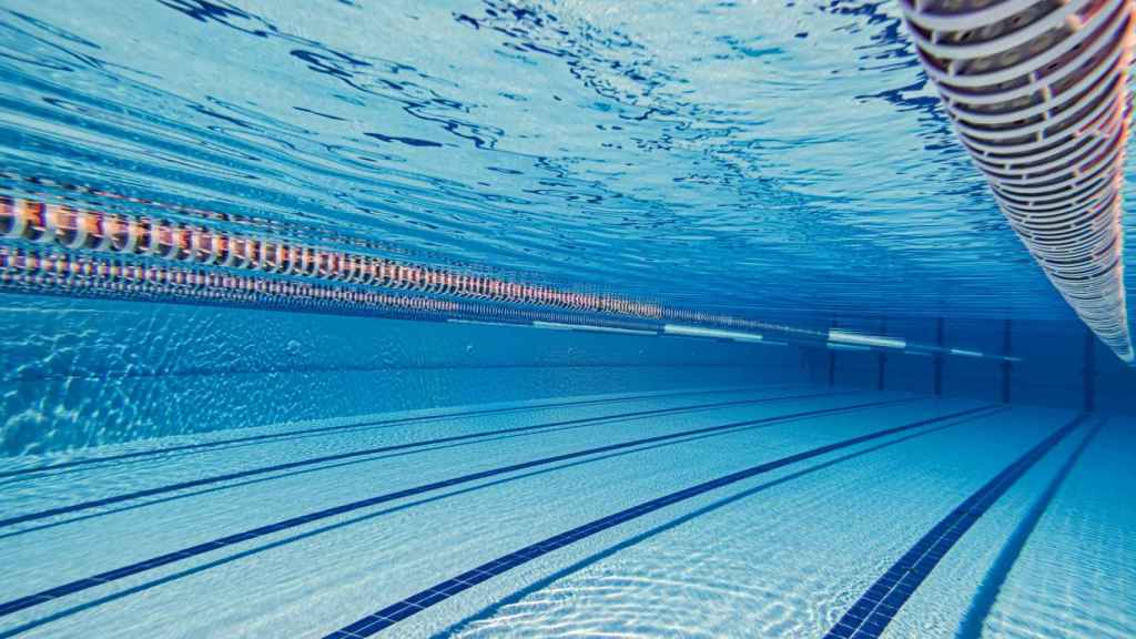 El Gobierno municipal, preocupado por el cierre de la única piscina olímpica de Pontevedra