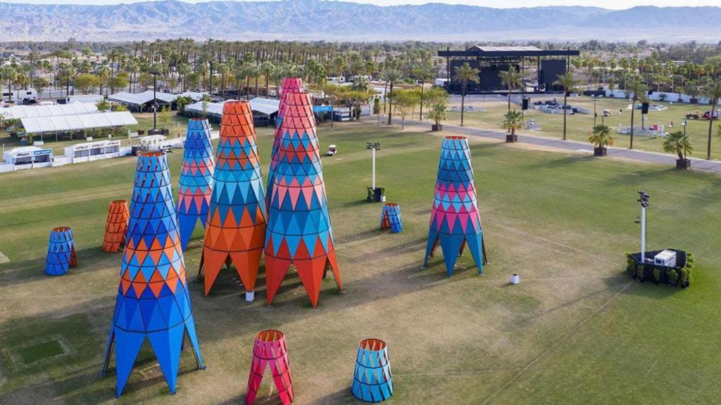 'Sarbalé Ke', obra de Kéré en el festival Coachella. Foto: Iwan Baan