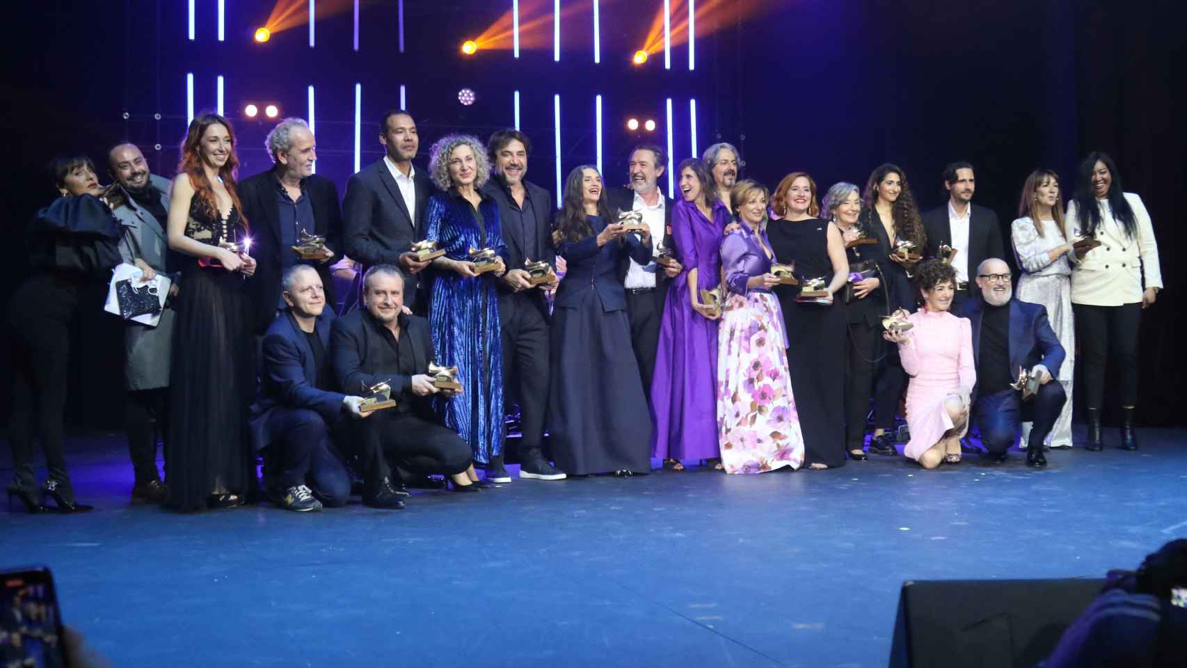 Foto de familia de los premiados por la Unión de Actores y Actrices