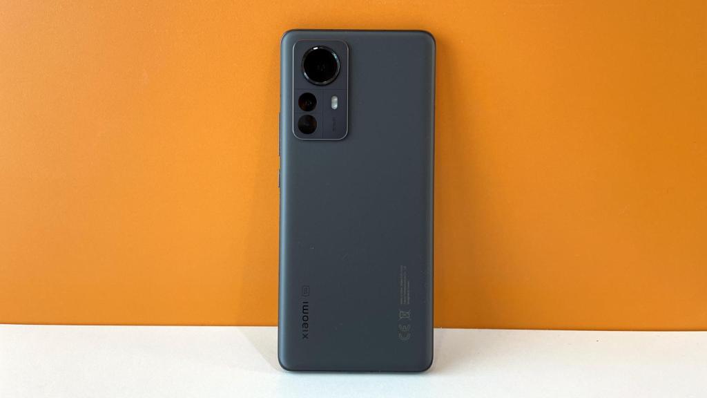 Diseño del Xiaomi 12 Pro.