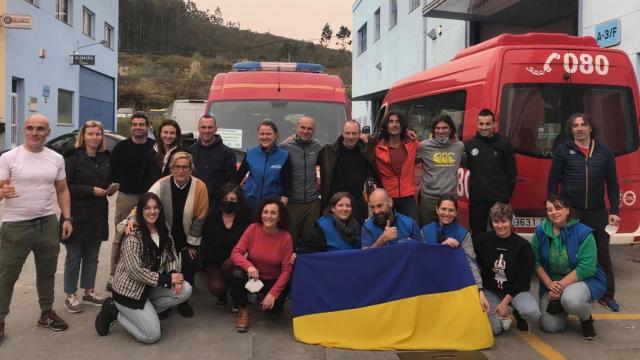 Los bomberos y policías de A Coruña se preparan para ir a Ucrania.