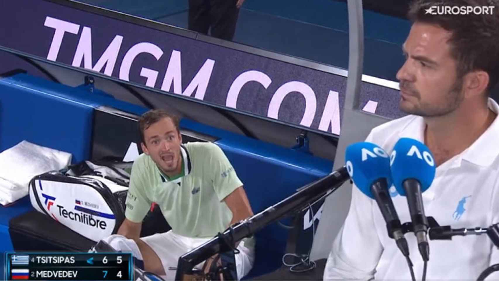 El tenista ruso Daniil Medvédev increpa al juez de silla en el Abierto de Australia del pasado enero.