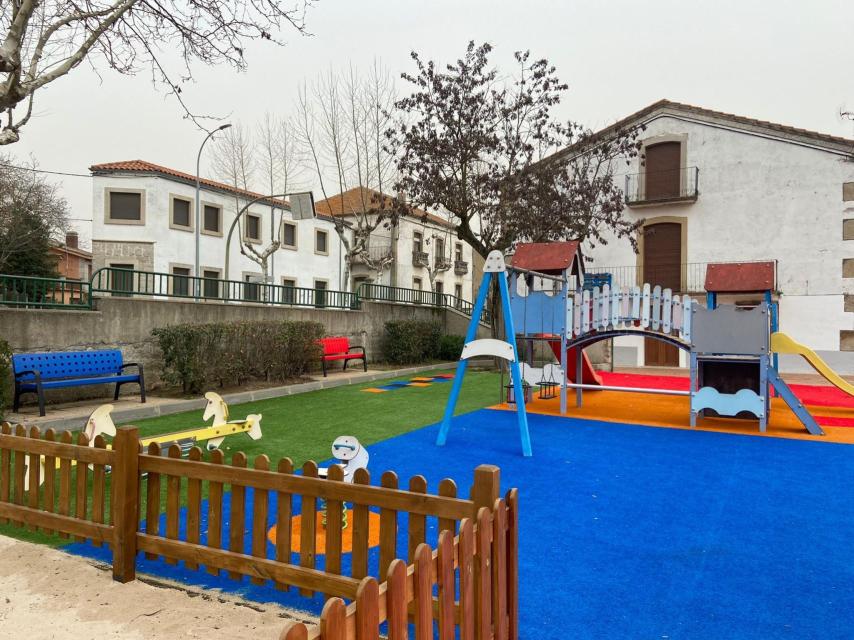 Nuevo parque infantil de Lumbrales