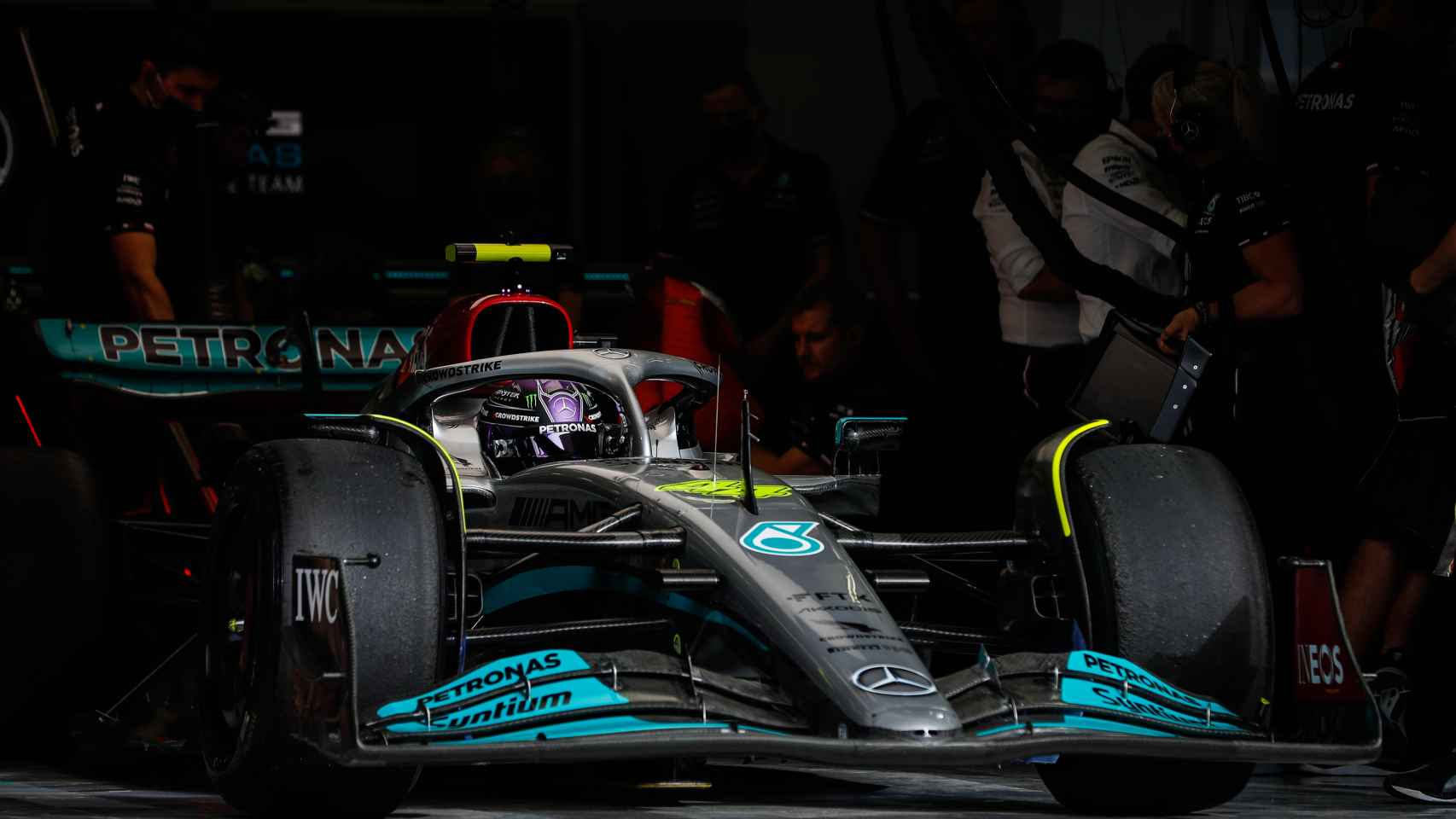 Lewis Hamilton durante los test de pretemporada 2022 de Fórmula 1