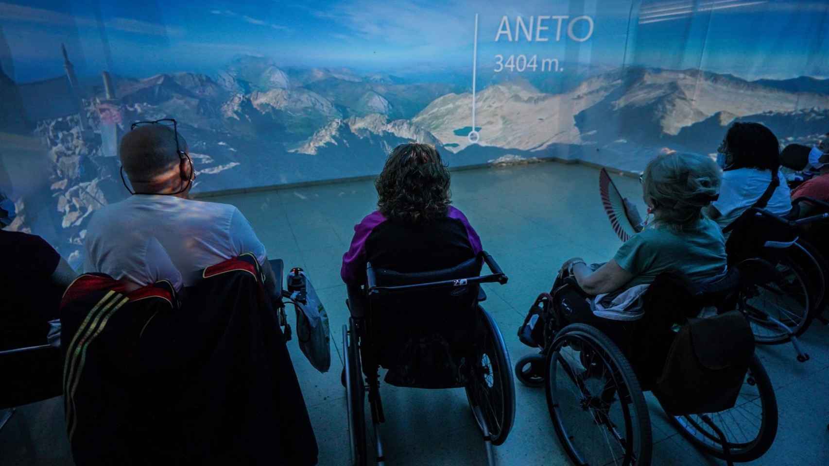 Pacientes de Parapléjicos hacen cumbre en el Aneto gracias a Salomon