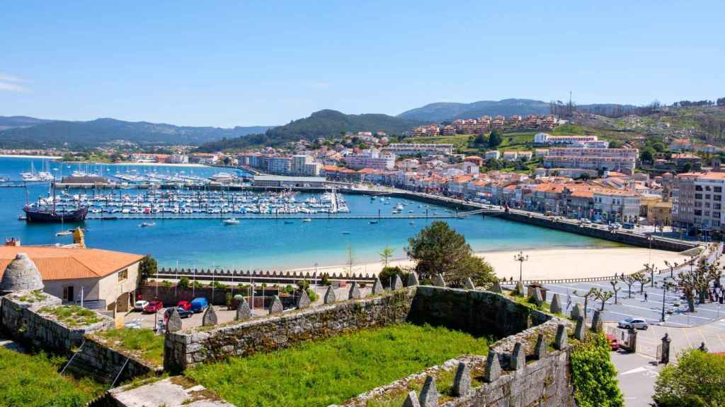 Baiona desde su fortaleza. Foto: Turismo de Galicia