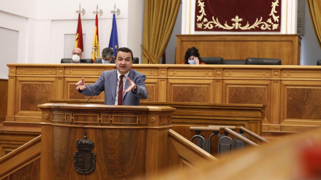 Francisco Martínez Arroyo, consejero de Agricultura, Medio Ambiente y Desarrollo Rural de Castilla-La Mancha. Foto: Cortes CLM