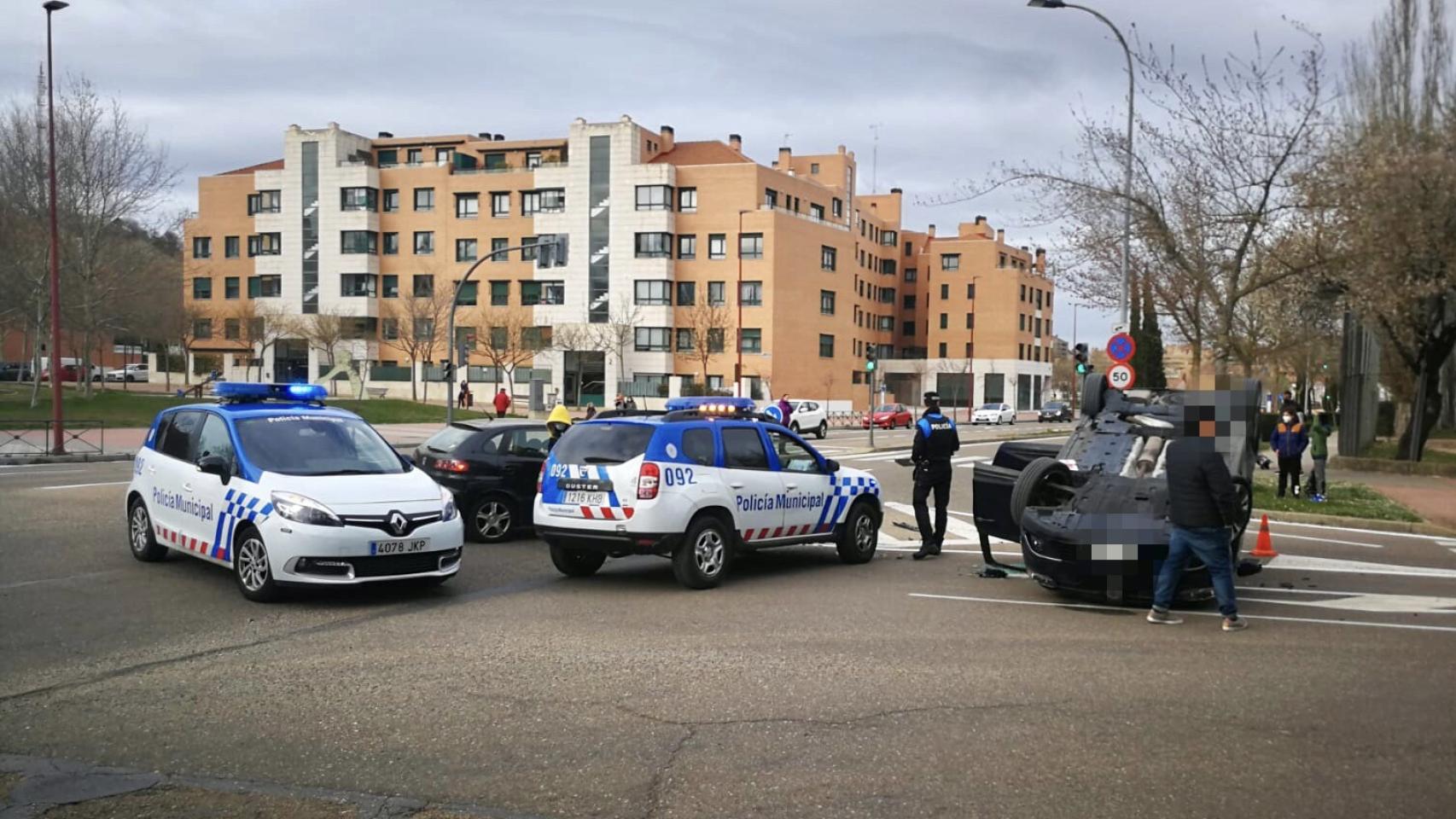 Accidente en la calle Mieses en su intersección con calle Barbecho