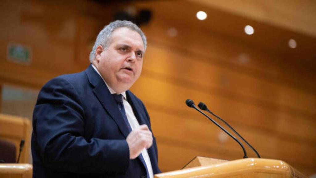 Jose Maria Oleaga en el Senado.