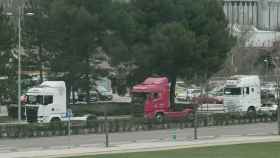 Una protesta de camioneros colapsa el tráfico en varios puntos de Valladolid.