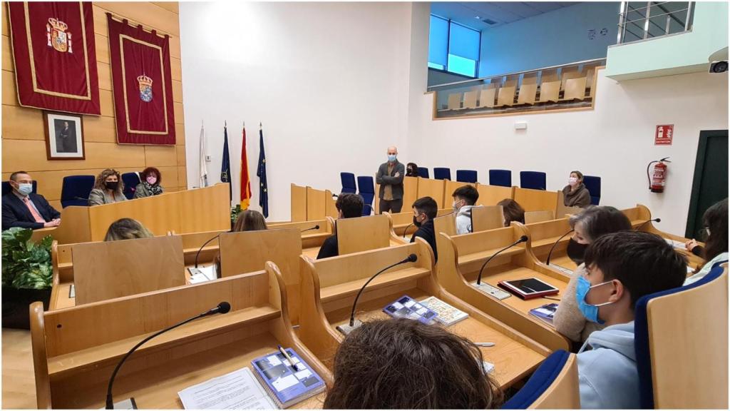 Alumnado de Narón participó en el pleno simulado.