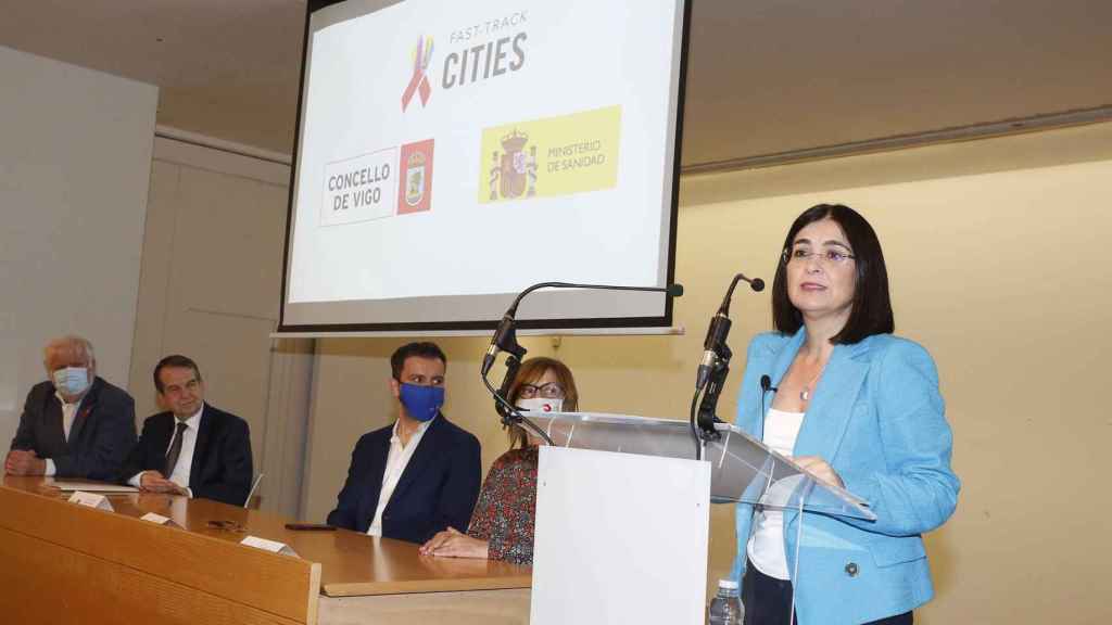 La ministra de Sanidad, Carolina Darias, interviene en el acto de adhesión del Ayuntamiento de Vigo al proyecto Fast Track City, en el Museo de Arte Contemporáneo de Vigo.