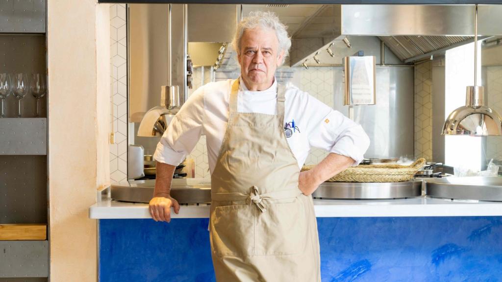 José Luis García Berlanga en la cocina.