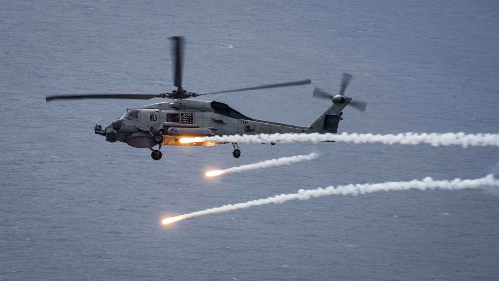 Lanzamiento de señuelos en el MH-60R