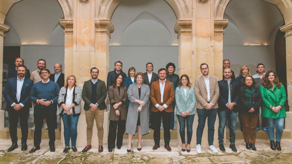 Nuevo comité ejecutivo provincial del PP de Elche.