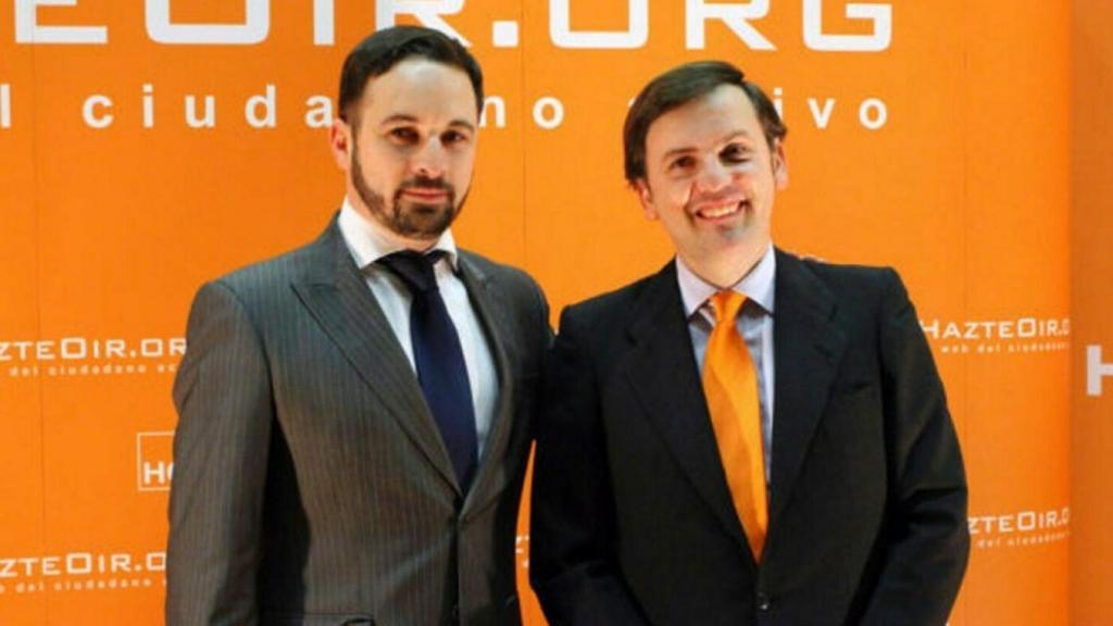 Santiago Abascal e Ignacio Arsuaga, durante un acto de Hazte Oir.