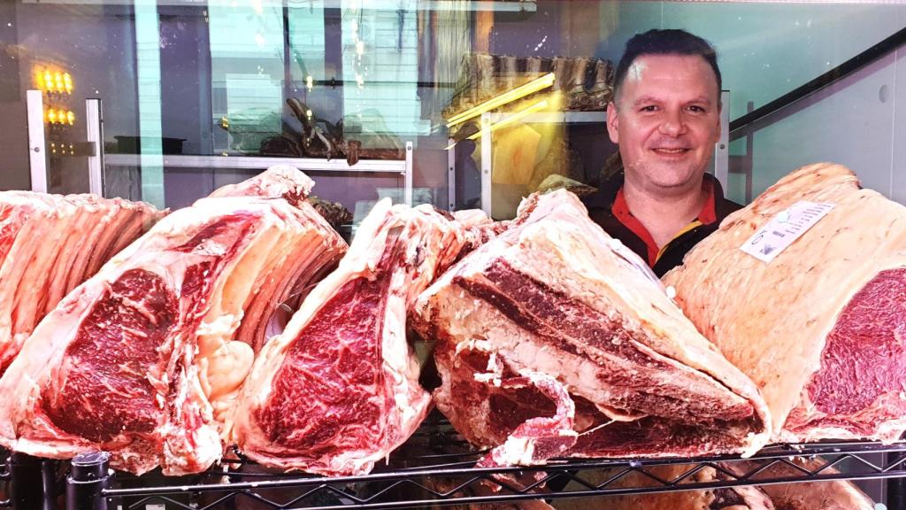 Ángel García estrena nuevo menú en Templo, el restaurante especializado en carnes.