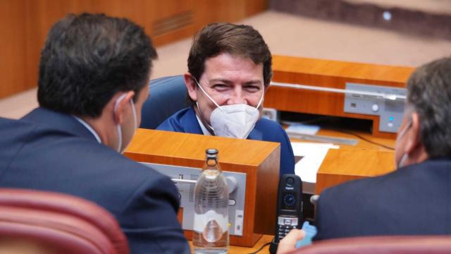 Alfonso Fernández Mañueco en las Cortes