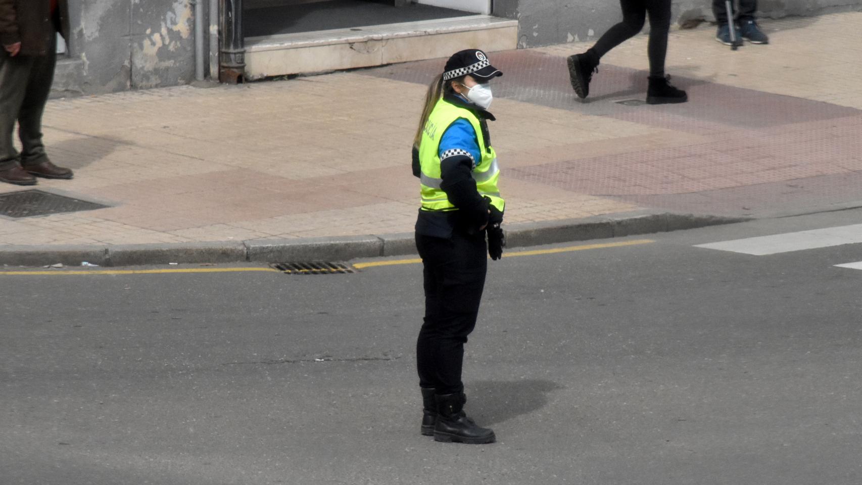 Agente mujer de Policía Municipal de Zamora