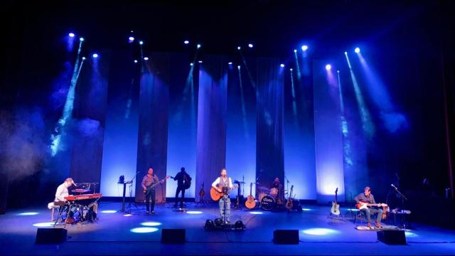 El grupo Los Secretos en concierto.