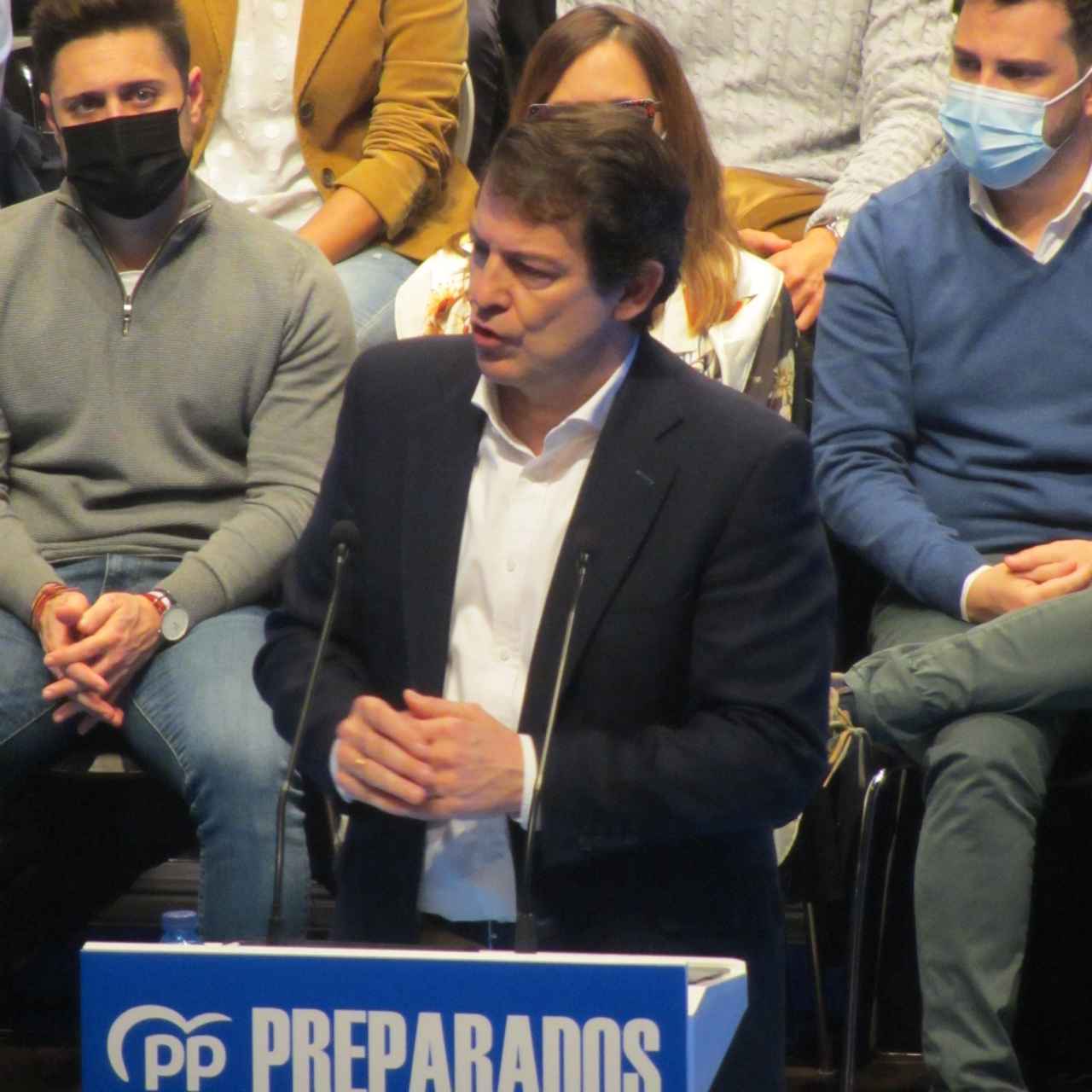 El presidente en funciones, Alfonso Fernández Mañueco, durante su intervención en el acto de este sábado en Valladolid.