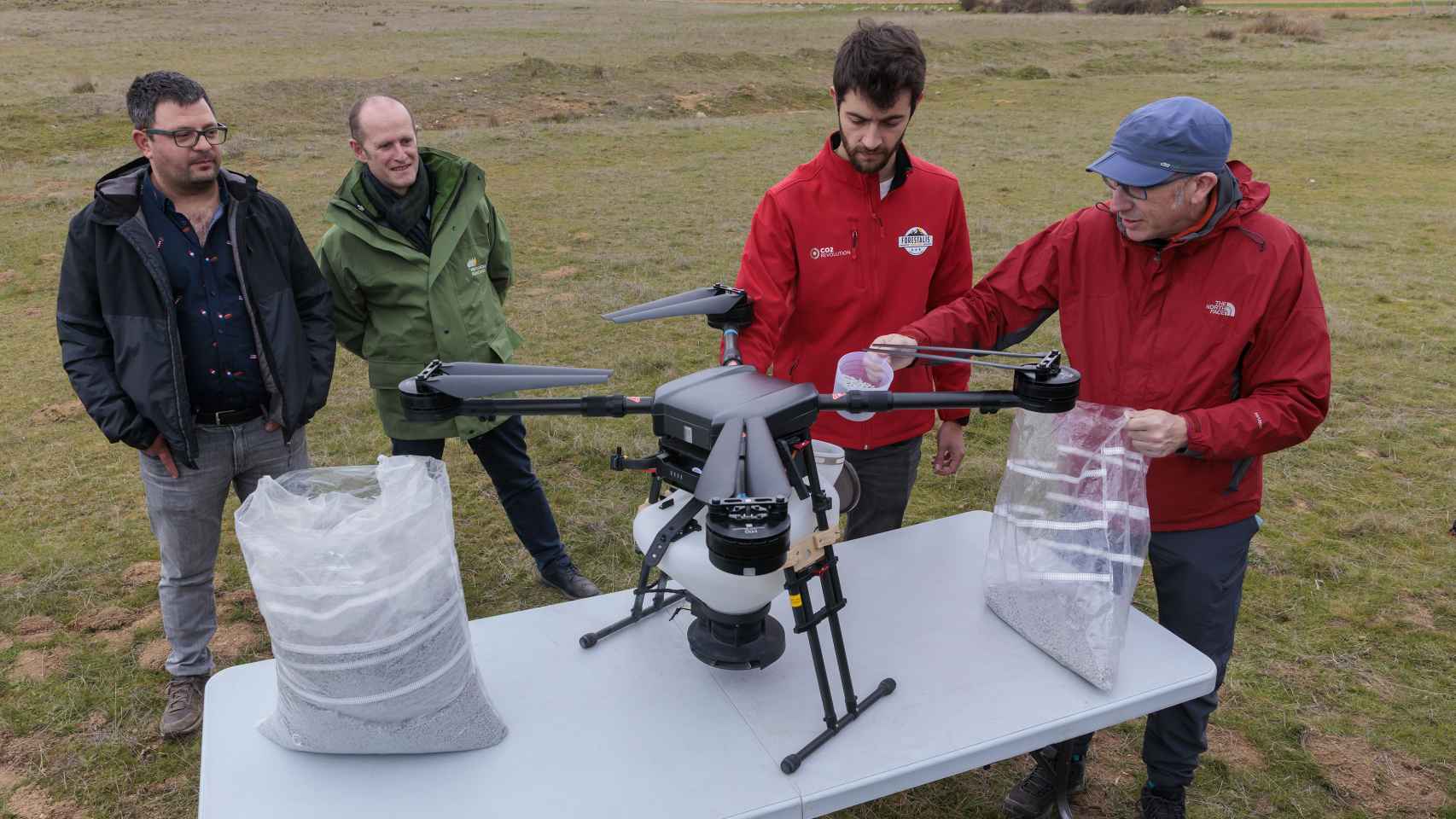 Este dron es capaz de sembrar 100.00 semillas de árbol en un solo día