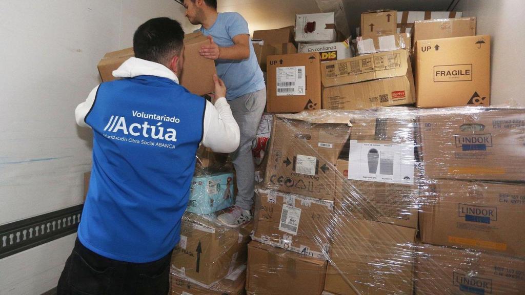 Salen tres nuevos tráileres con ayuda humanitaria de Galicia a Ucrania