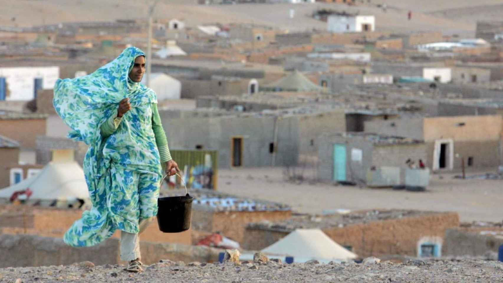 Una mujer saharaui en el campo de refugiados de Tinduf.