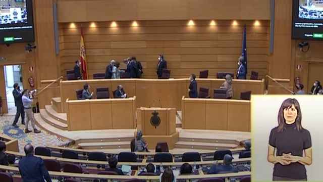 Interrupción en el pleno del Senado por la caída de Cristina Narbona