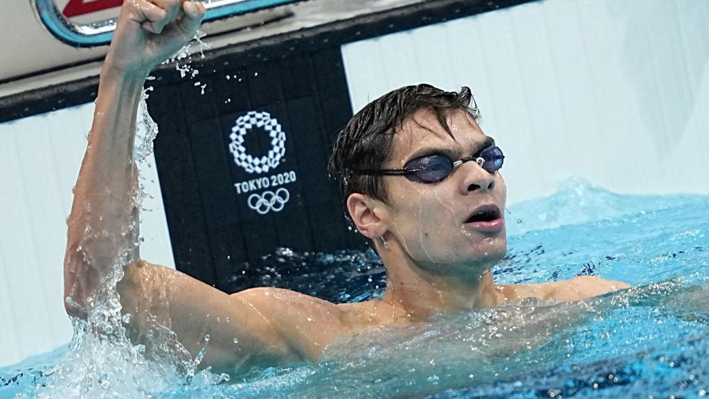 Evgeny Rylov celebra una de sus victorias en los JJOO de Tokio 2020