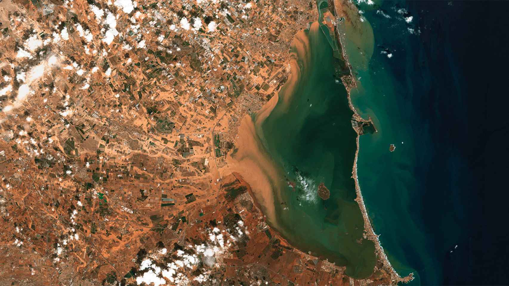 El Mar Menor, tras las escorrentías de las lluvias torrenciales en septiembre de 2019.