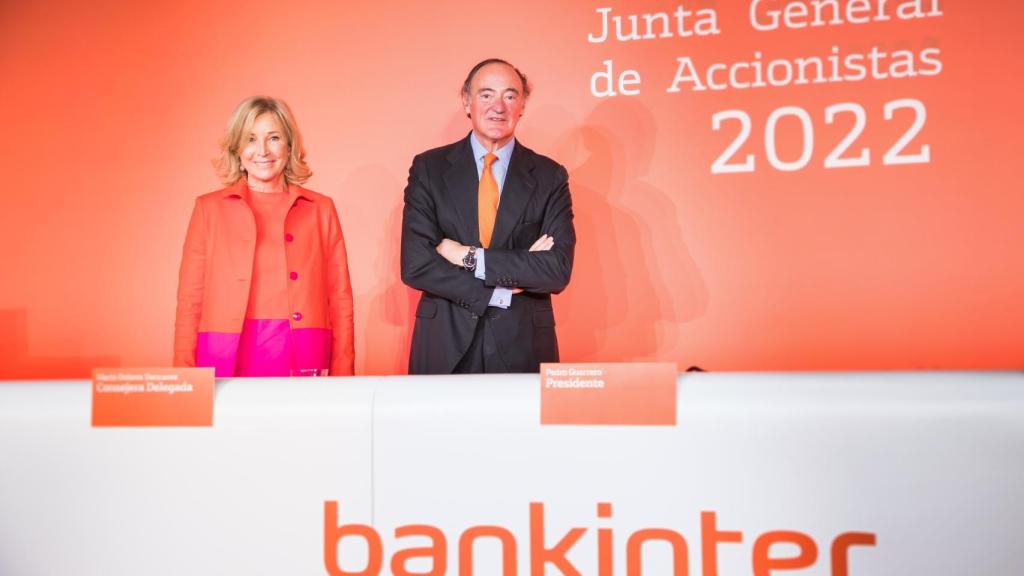 María Dolores Dancausa, CEO de Bankinter, y Pedro Guerrero, presidente del banco.