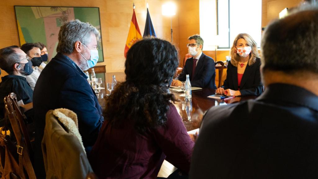 Yolanda Díaz y Félix Bolaños, reunidos con los representantes de Unidas Podemos en el Congreso.