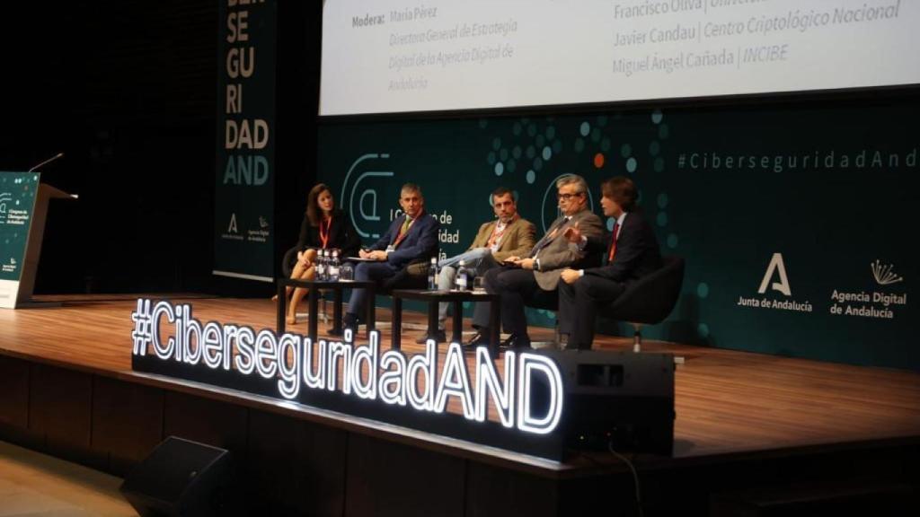 Mesa de debate del I Congreso de Ciberseguridad de Andalucía.