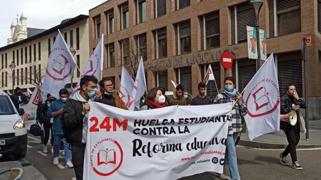 Manifestación estudiantil en Valladolid, este jueves.