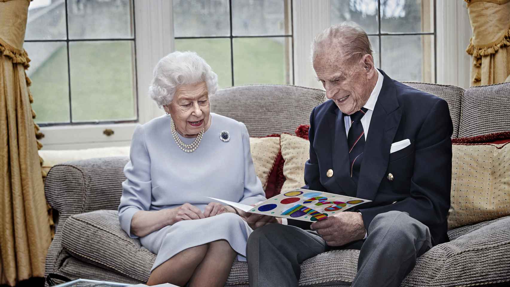 La reina Isabel y el duque de Edimburgo en una imagen de archivo.