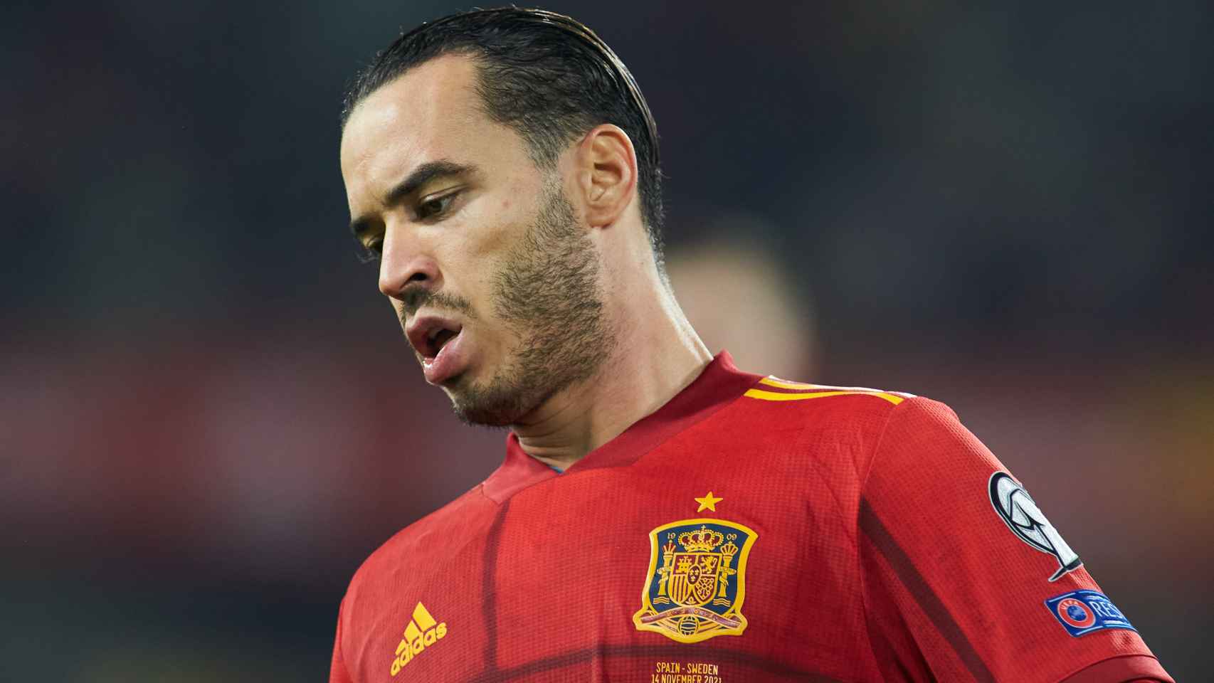 Raúl de Tomás durante un partido con la selección española