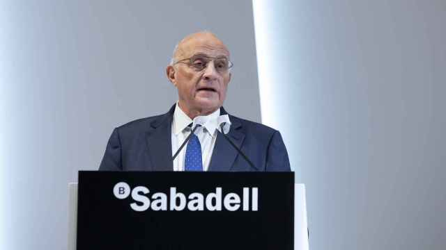 Josep Oliu, presidente de Banco Sabadell, durante la junta general de accionistas de 2022.