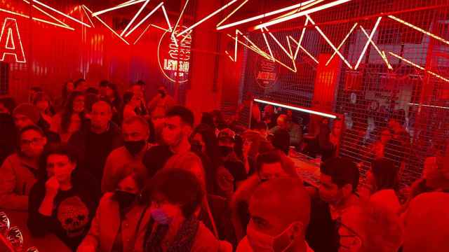 Imagen del interior del nuevo local de La Leyenda Burger en Rosalía de Castro.