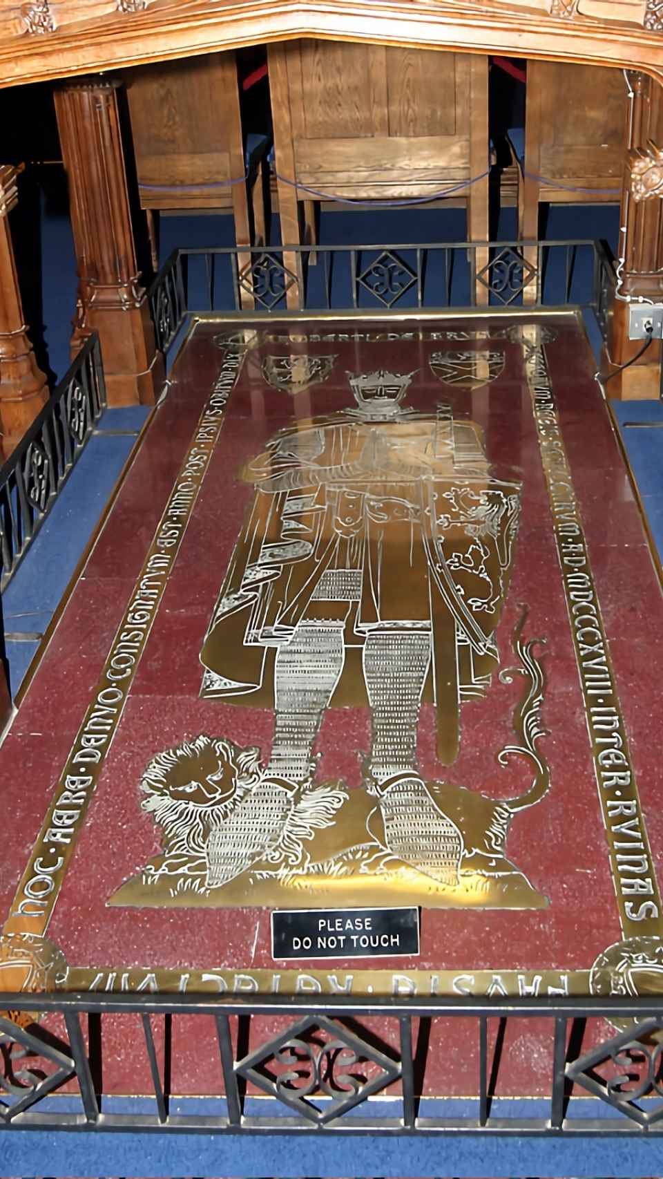 La tumba de Robert en la abadía de Dunfermline.