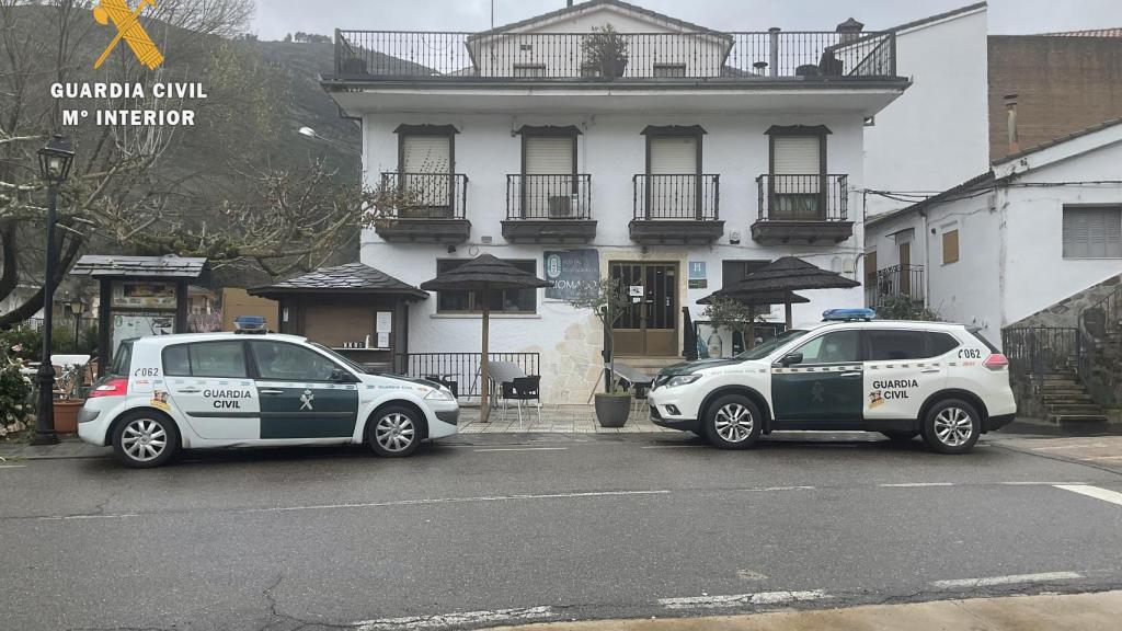 Restaurante 'El Mulero', con la presencia de la Guardia Civil