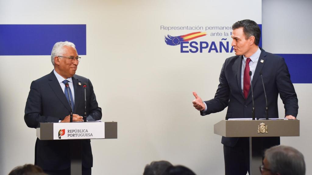 António Costa y Pedro Sánchez, durante su rueda de prensa conjunta de este viernes