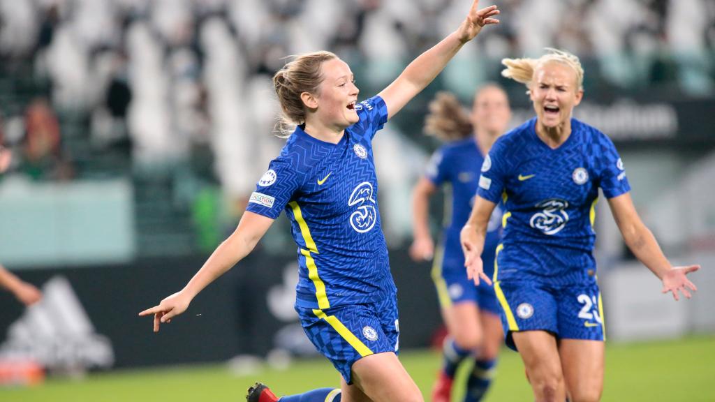 Erin Cuthbert del Chelsea Femenino en la UEFA Women's Champions League.