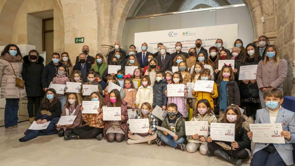 Entrega de premios concurso pinta la catedral de Burgos
