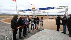 Inauguración de las nuevas instalaciones, pista de vuelo y servicio de drones de la empresa CNC Bárcenas-Discovery UAV en Valdepeñas. Foto: Ayuntamiento de Valdepeñas.