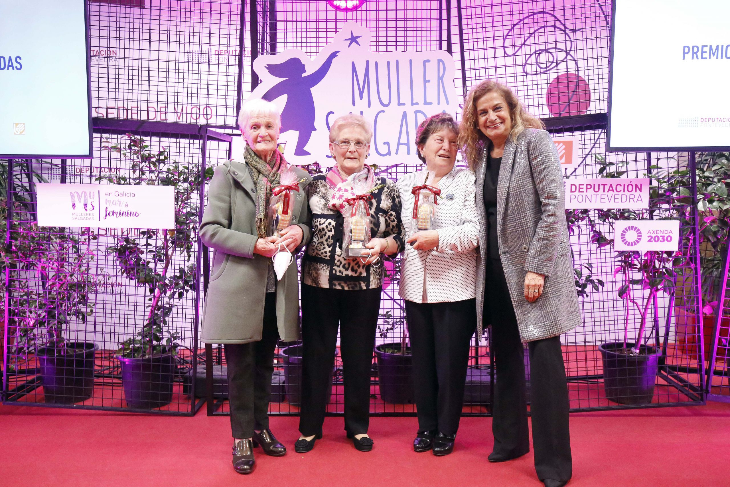 Las ganadoras del Premio Mulleres Salgadas (Deputación de Pontevedra).