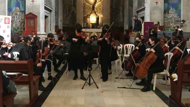 Concierto de la Orquestra Kv2211 en la Reconquista de Vigo.