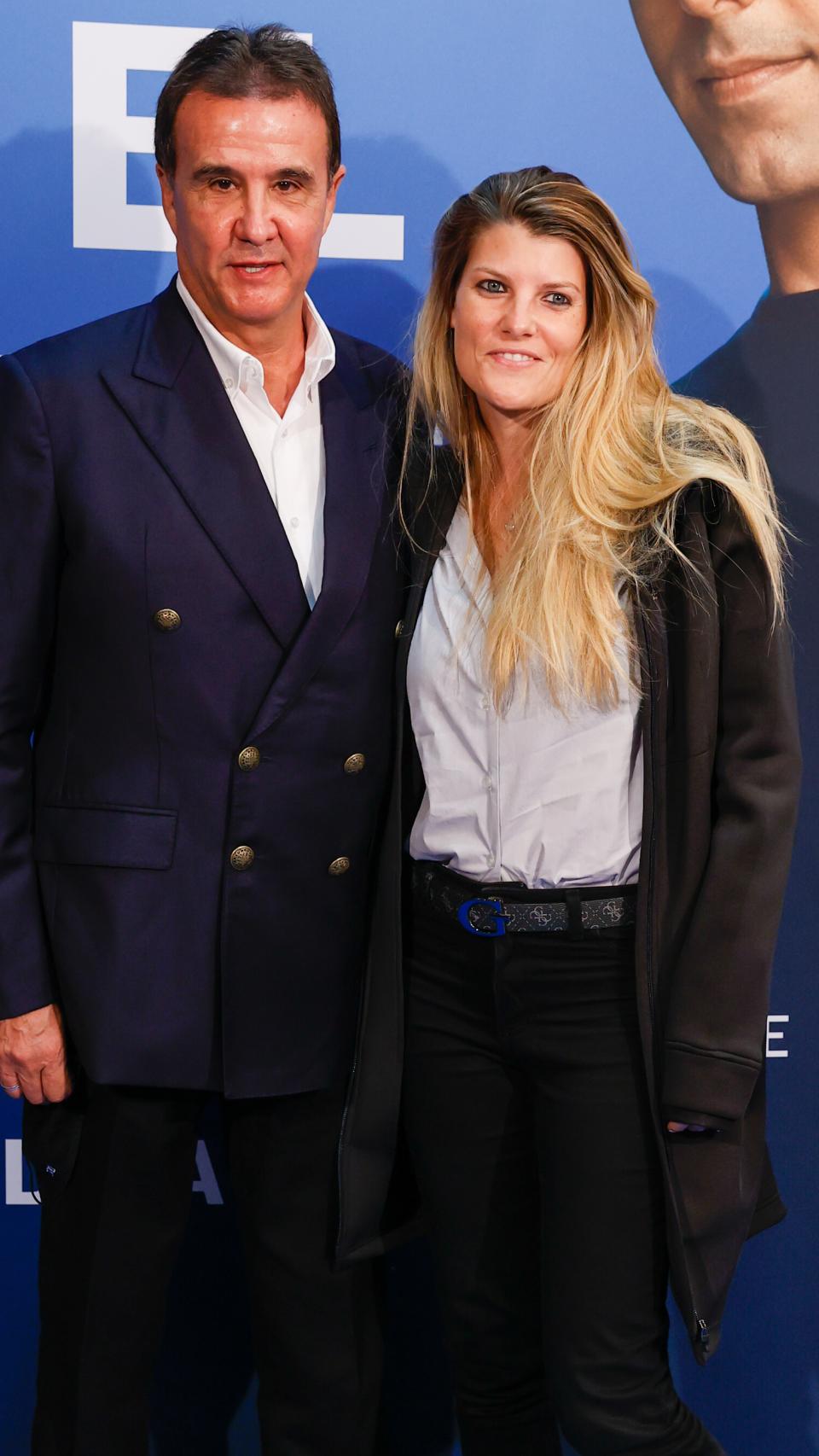 José Ramón de la Morena y su mujer, Laura Vázquez, en un evento público.