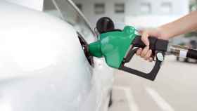 ¿Por qué el diésel está más caro que la gasolina en algunas estaciones de servicio de Alicante?