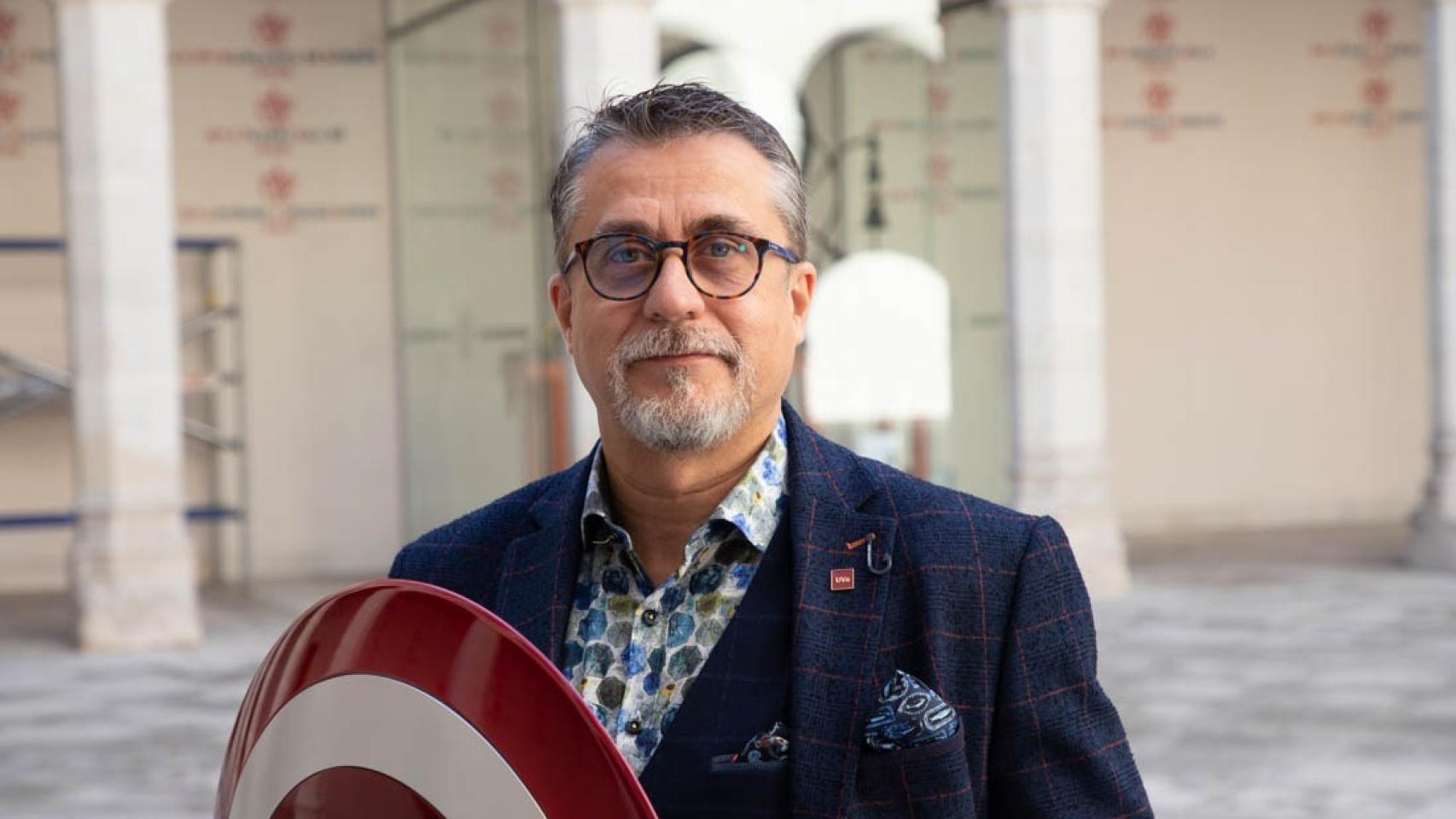 Alfredo Corell, inmunólogo: La ansiedad puede tener efectos devastadores en el sistema inmunitario